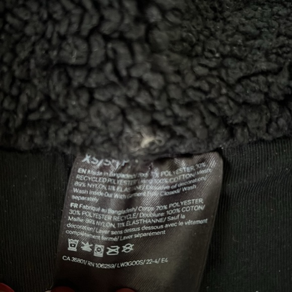 Lululemon Sherpa quarter zip pull over - size XS/S - Picture 2 of 3